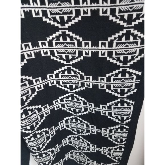 Allegra Women's Sz. 2X Black & White Aztec Long Sleeve Open Front Cardigan - Picture 4 of 8